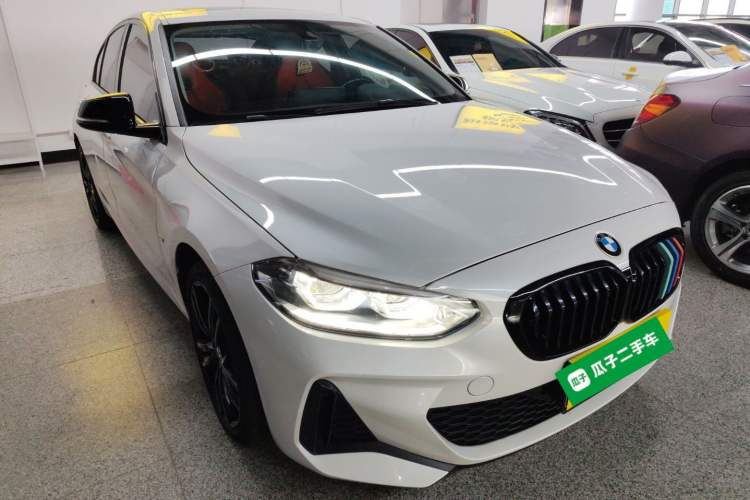 Used BMW 1 Series 2023 125i M Sport Night Edition Front Right 45 Deg