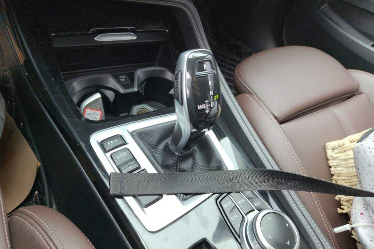 Used BMW 1 Series 2023 120i M Sport Night Edition Gear Lever