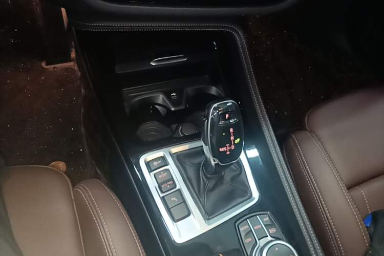 Used BMW 1 Series 2023 125i M Sport Night Edition Gear Lever