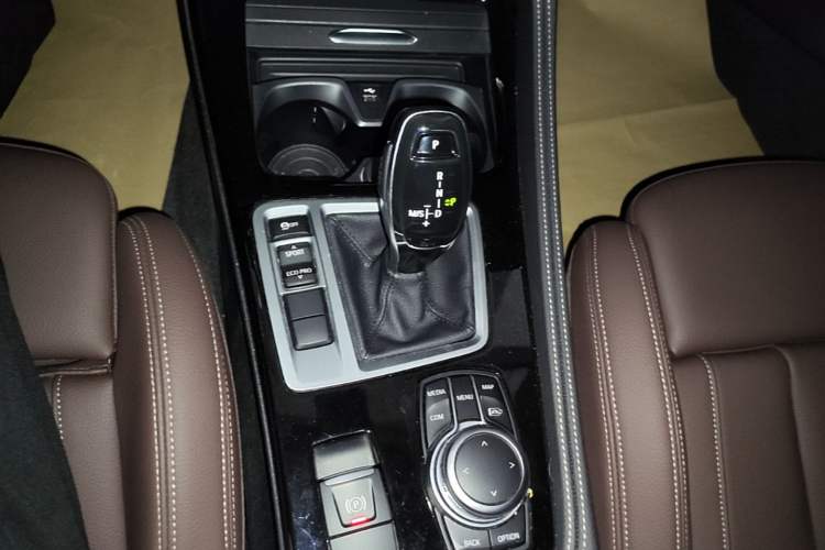 Used BMW 1 Series 2023 125i M Sport Night Edition Gear Lever