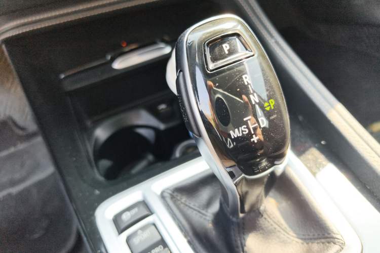 Used BMW 1 Series 2023 125i M Sport Night Edition Gear Lever