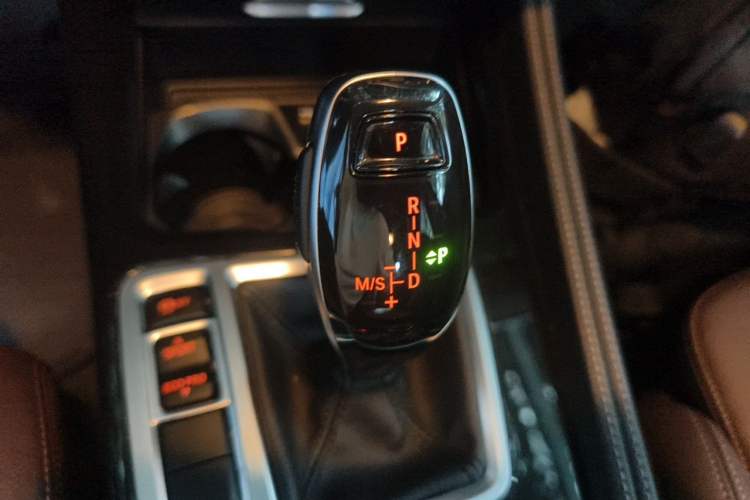 Used BMW 1 Series 2023 120i M Sport Night Edition Gear Lever