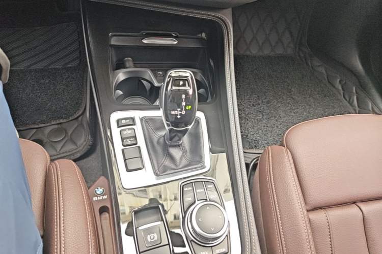 Used BMW 1 Series 2023 125i M Sport Night Edition Gear Lever