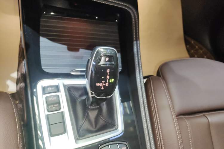 Used BMW 1 Series 2023 125i M Sport Night Edition Gear Lever