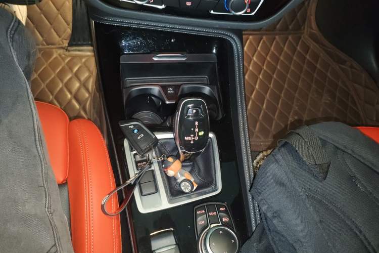 Used BMW 1 Series 2023 125i M Sport Night Edition Gear Lever