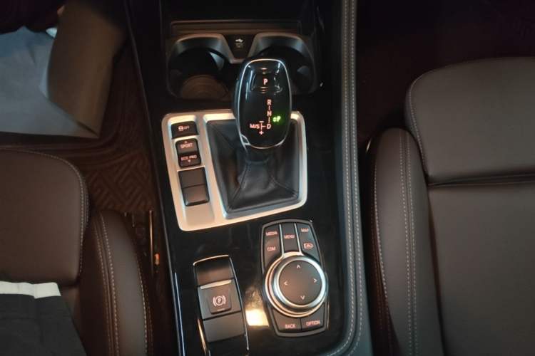 Used BMW 1 Series 2023 120i M Sport Night Edition Gear Lever