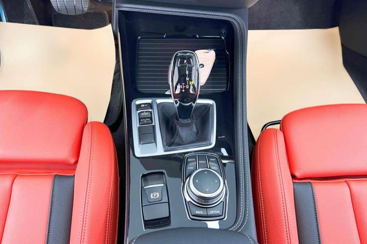 Used BMW 1 Series 2023 125i M Sport Night Edition Gear Lever