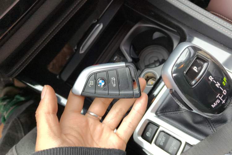 Used BMW 1 Series 2023 120i M Sport Night Edition Interior 1