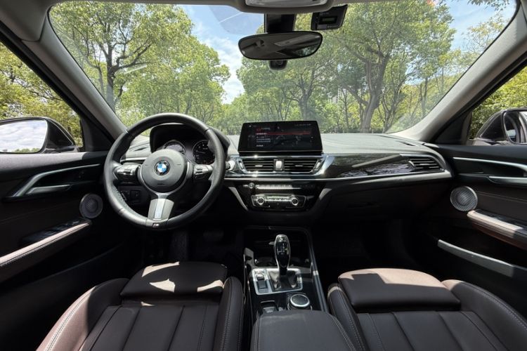 Used BMW 1 Series 2023 125i M Sport Night Edition Interior 1