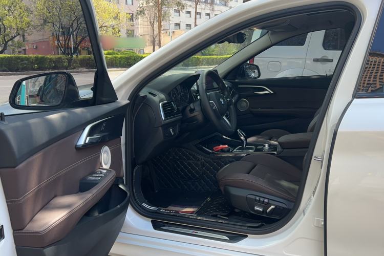 Used BMW 1 Series 2023 125i M Sport Night Edition Interior 1