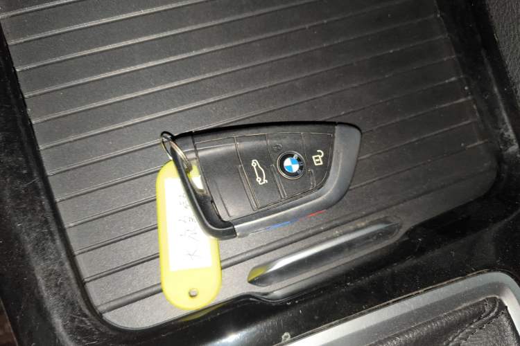 Used BMW 1 Series 2023 120i M Sport Night Edition Interior 1