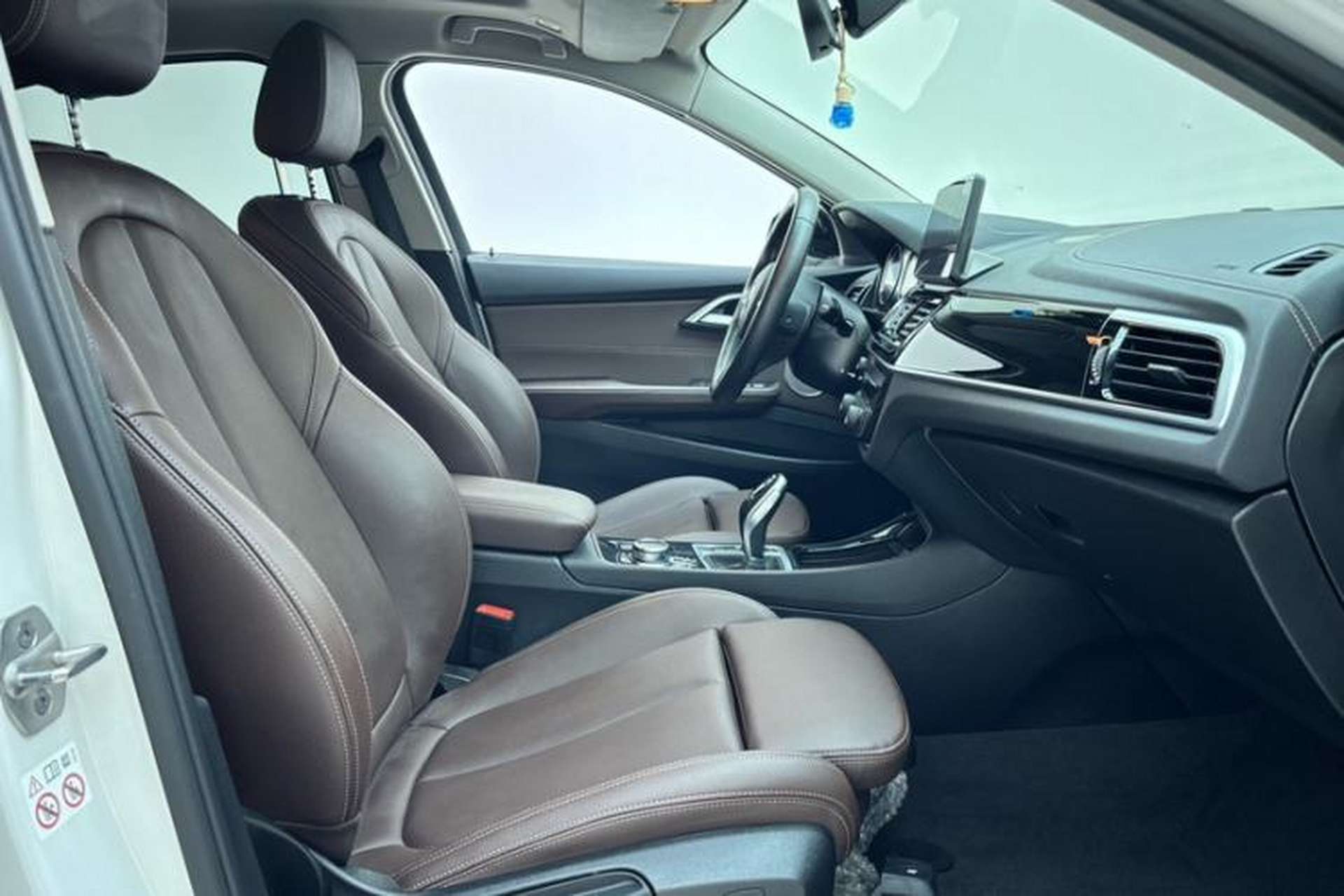 Used BMW 1 Series 2023 120i M Sport Night Edition Interior 2