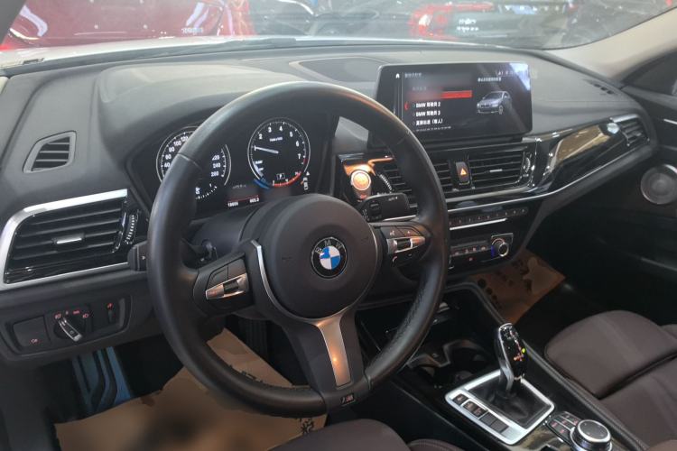 Used BMW 1 Series 2023 120i M Sport Night Edition Interior 2