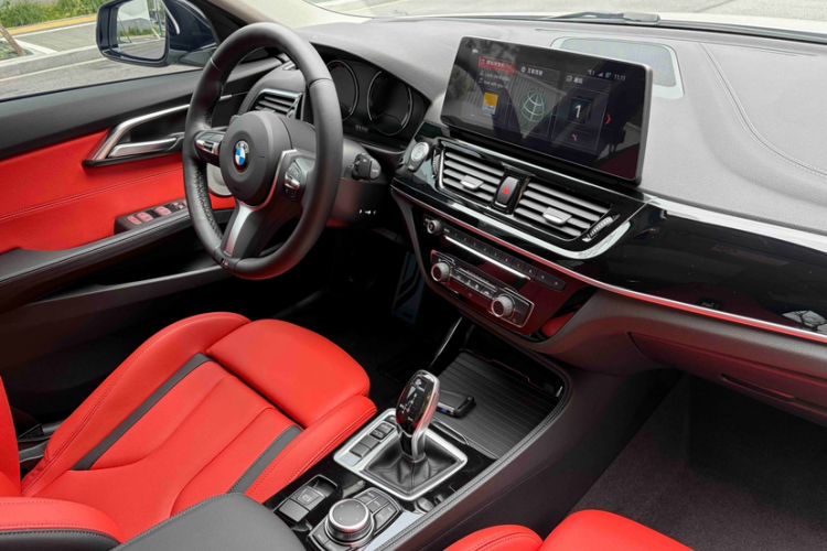 Used BMW 1 Series 2023 125i M Sport Night Edition Interior 2