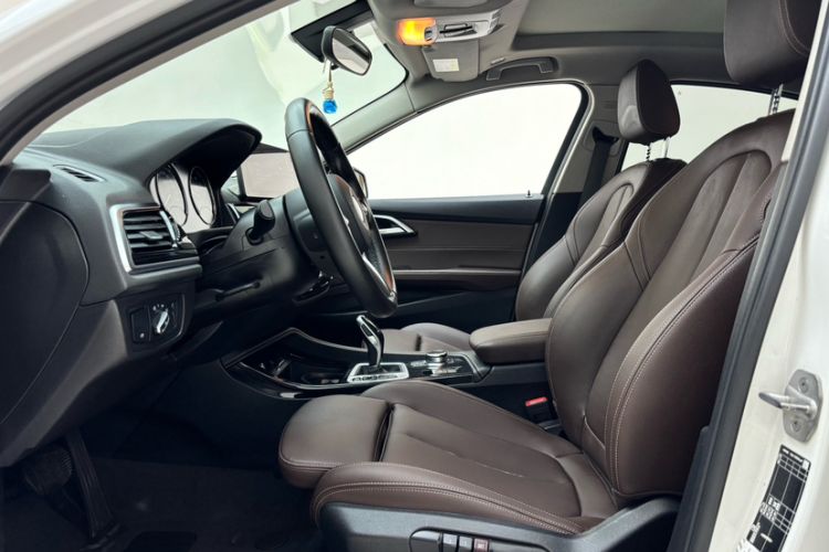 Used BMW 1 Series 2023 120i M Sport Night Edition Interior 3