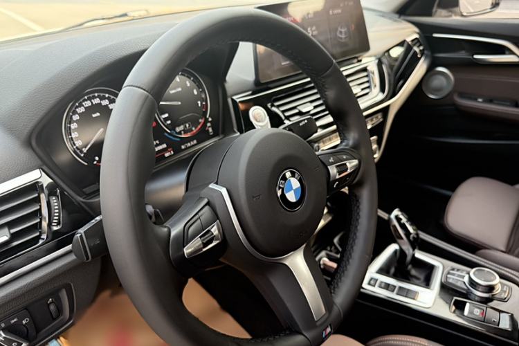 Used BMW 1 Series 2023 120i M Sport Night Edition Interior 3