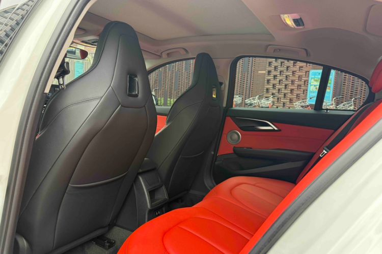 Used BMW 1 Series 2023 125i M Sport Night Edition Interior 3
