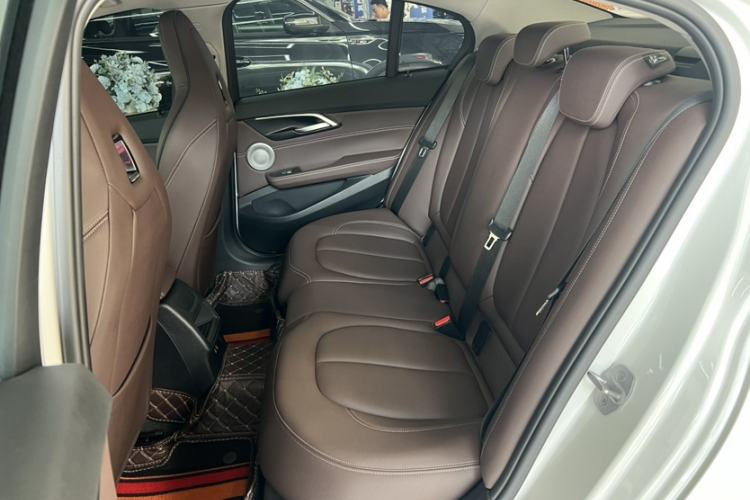 Used BMW 1 Series 2023 125i M Sport Night Edition Interior 5