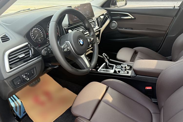 Used BMW 1 Series 2023 120i M Sport Night Edition Interior 6