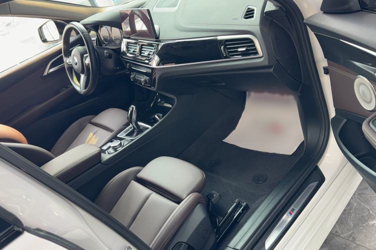 Used BMW 1 Series 2023 120i M Sport Night Edition Interior 6