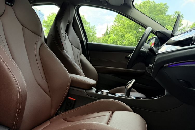 Used BMW 1 Series 2023 125i M Sport Night Edition Interior 7