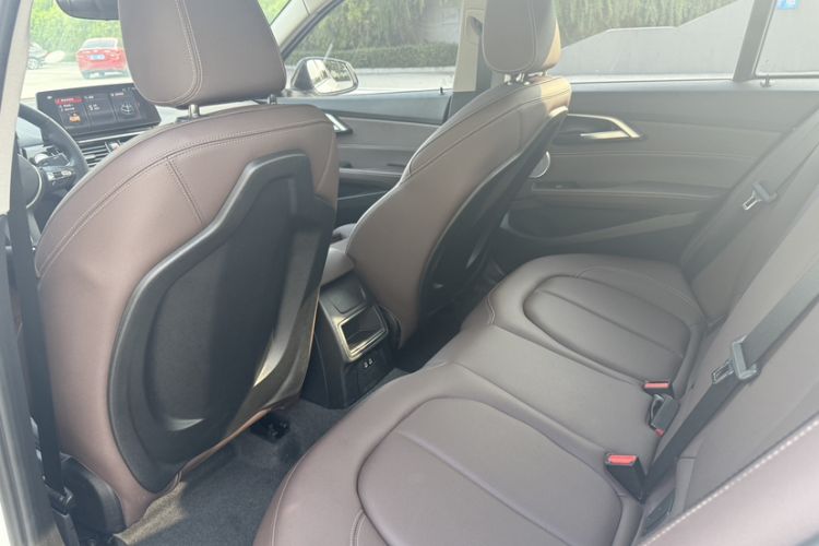 Used BMW 1 Series 2023 120i M Sport Night Edition Interior 7