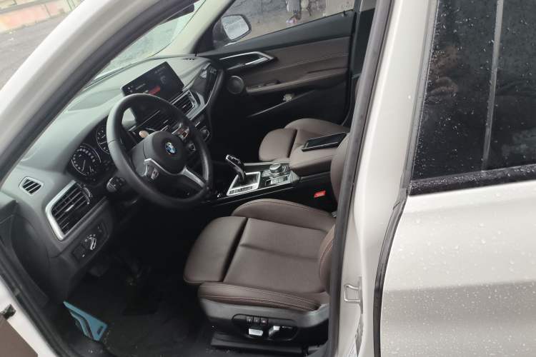 Used BMW 1 Series 2023 120i M Sport Night Edition Left Front Seat