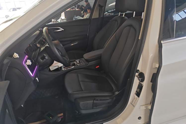 Used BMW 1 Series 2023 120i M Sport Edition Left Front Seat