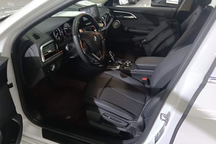 Used BMW 1 Series 2023 120i M Sport Edition Left Front Seat