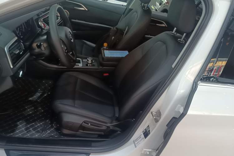 Used BMW 1 Series 2023 120i M Sport Edition Left Front Seat