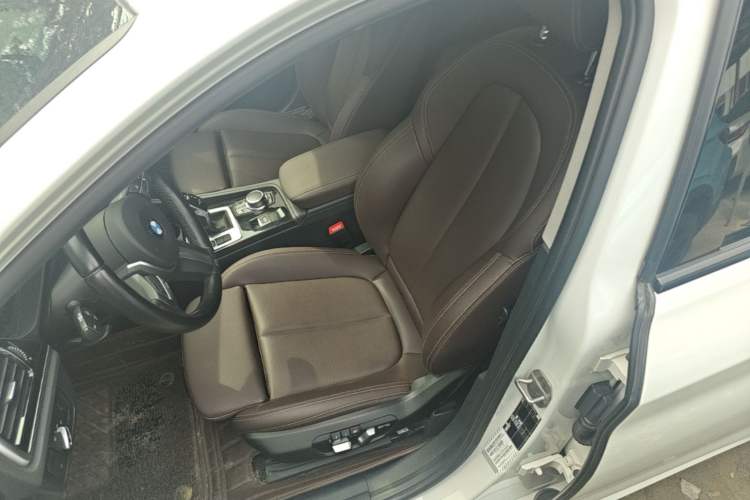 Used BMW 1 Series 2023 120i M Sport Night Edition Left Front Seat