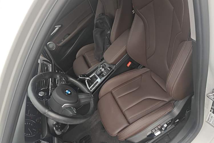 Used BMW 1 Series 2023 125i M Sport Night Edition Left Front Seat