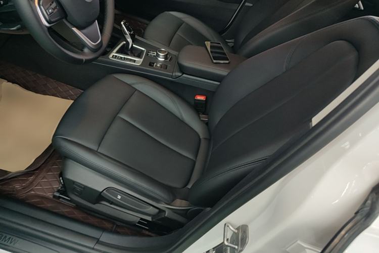 Used BMW 1 Series 2023 120i M Sport Edition Left Front Seat