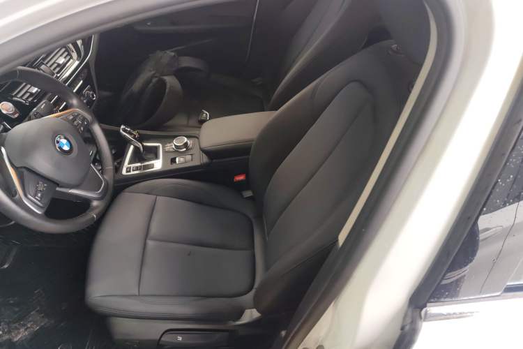 Used BMW 1 Series 2023 120i M Sport Edition Left Front Seat
