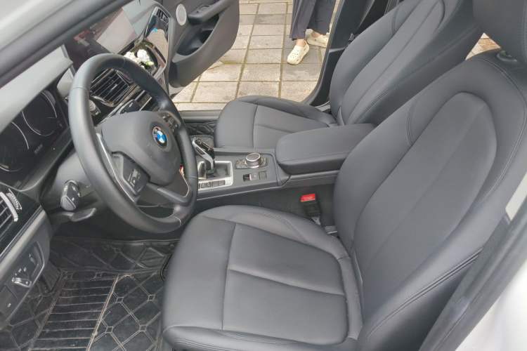 Used BMW 1 Series 2023 120i M Sport Edition Left Front Seat