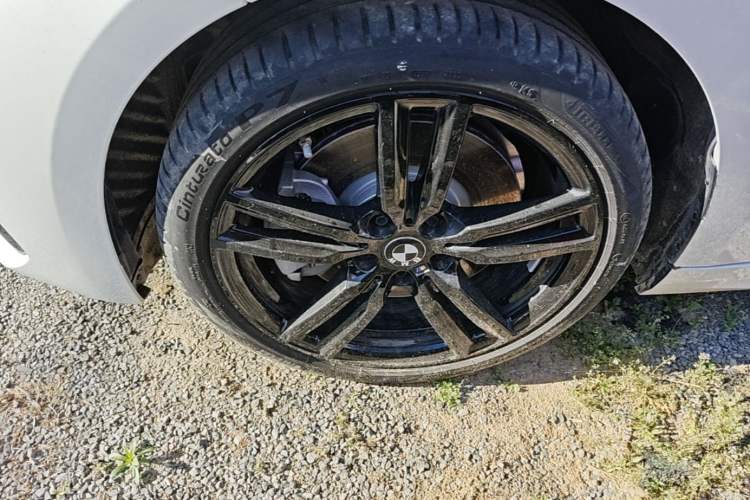 Used BMW 1 Series 2023 125i M Sport Night Edition Left Front Wheel Hub