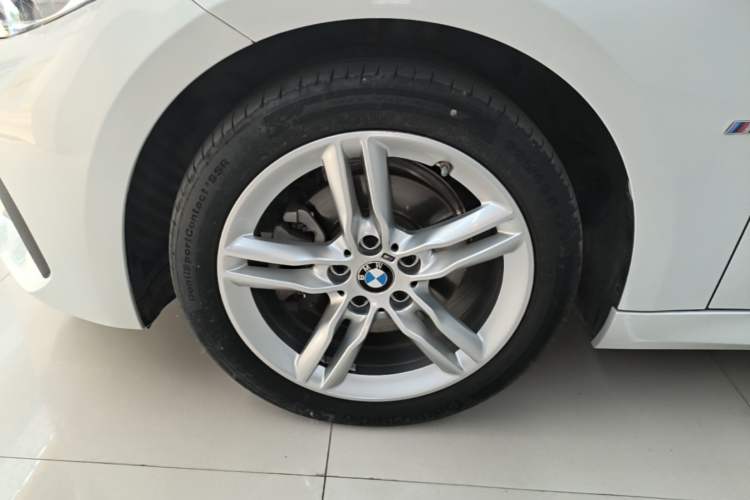 Used BMW 1 Series 2023 120i M Sport Night Edition Left Front Wheel Hub