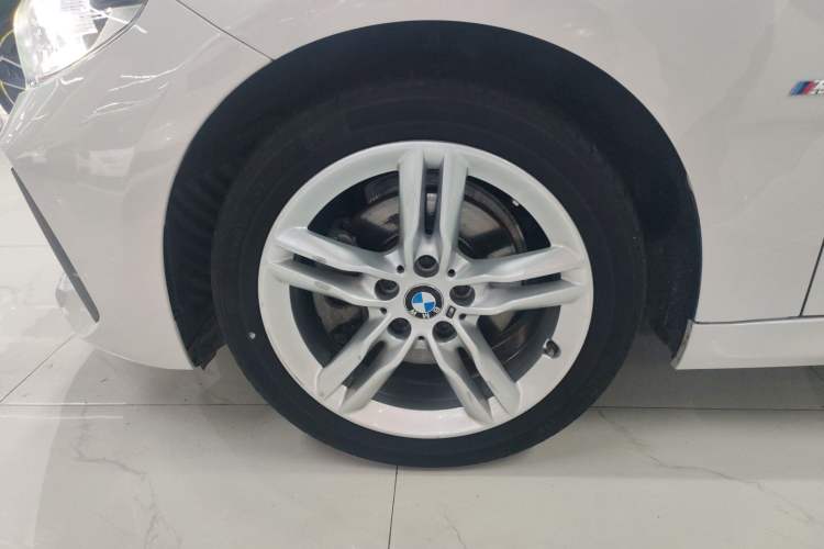 Used BMW 1 Series 2023 120i M Sport Night Edition Left Front Wheel Hub