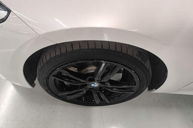 Used BMW 1 Series 2023 125i M Sport Night Edition Left Front Wheel Hub