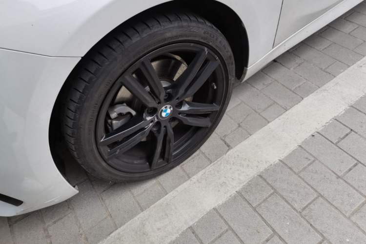 Used BMW 1 Series 2023 125i M Sport Night Edition Left Front Wheel Hub