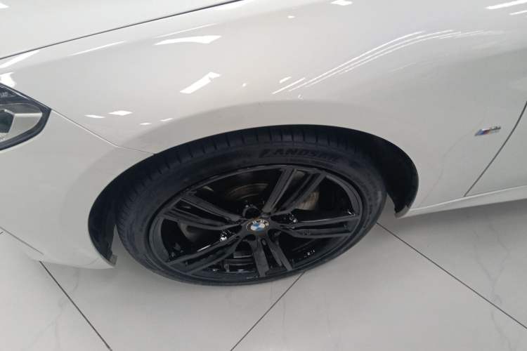 Used BMW 1 Series 2023 125i M Sport Night Edition Left Front Wheel Hub