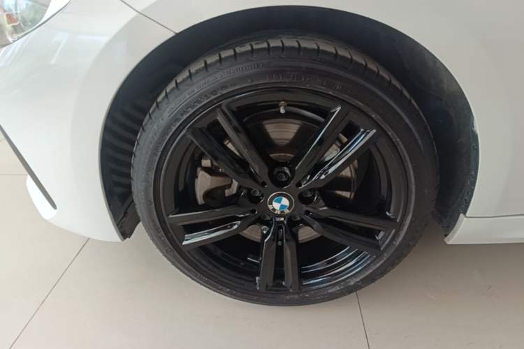 Used BMW 1 Series 2023 125i M Sport Night Edition Left Front Wheel Hub