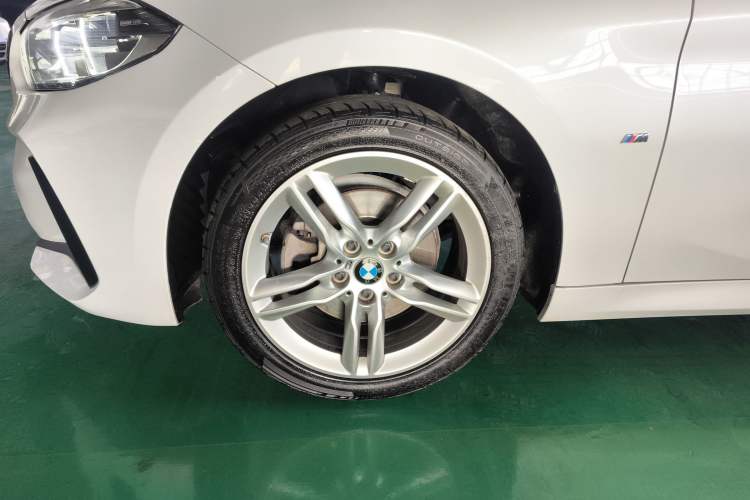Used BMW 1 Series 2023 120i M Sport Night Edition Left Front Wheel Hub
