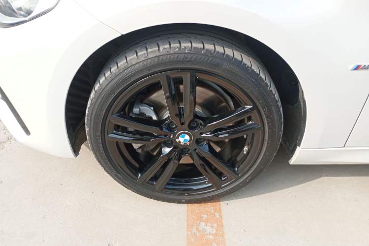 Used BMW 1 Series 2023 125i M Sport Night Edition Left Front Wheel Hub