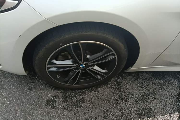 Used BMW 1 Series 2023 120i M Sport Edition Left Front Wheel Hub