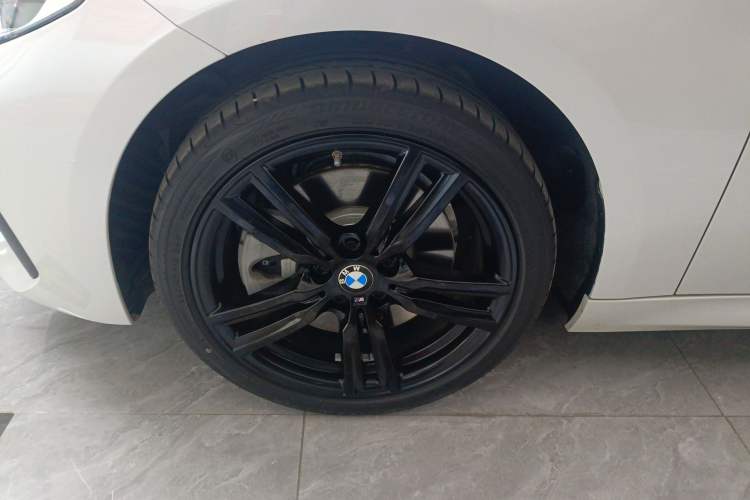 Used BMW 1 Series 2023 125i M Sport Night Edition Left Front Wheel Hub