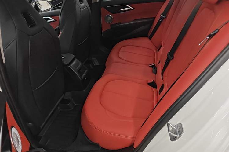 Used BMW 1 Series 2023 125i M Sport Night Edition Left Rear Seat