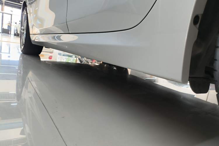 Used BMW 1 Series 2023 120i M Sport Night Edition Left Side Sill