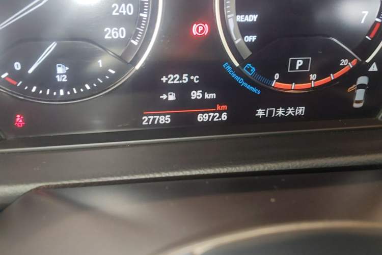 Used BMW 1 Series 2023 120i M Sport Edition Odometer Close Up