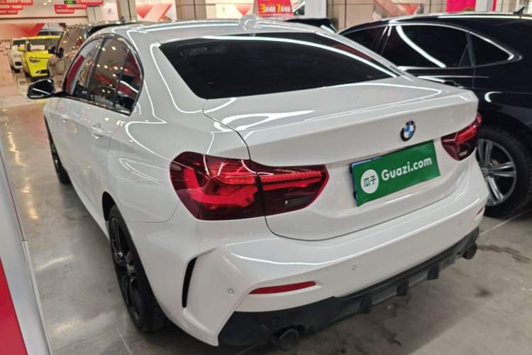 Used BMW 1 Series 2023 125i M Sport Night Edition Rear Left 45 Deg